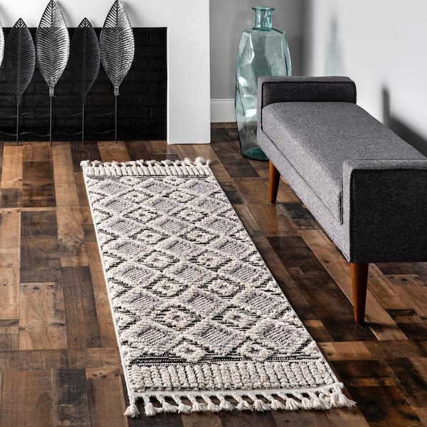 Journey Shaggy Checkered Tiles Tassel Grey 2 ft. 8 in. x 12 ft. Runner Rug