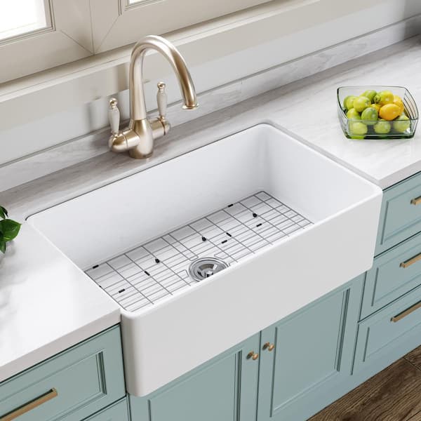 HOROW White Fireclay 33 in. Single Bowl Kitchen Sink Farmhouse Apron Front with Bottom Grid and Strainer