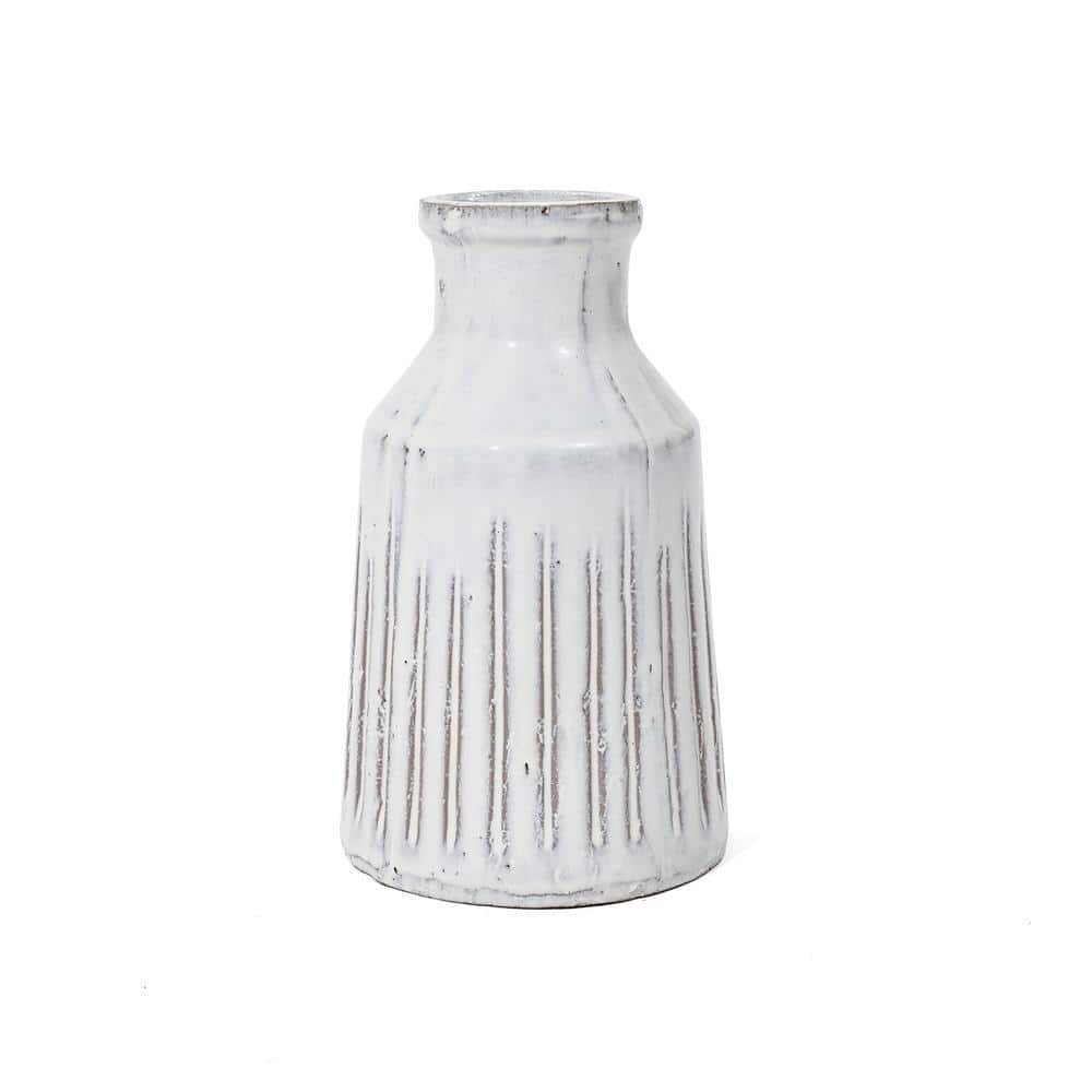 LuxenHome White Vintage Ribbed Terracotta Round Vase WHD2018-V