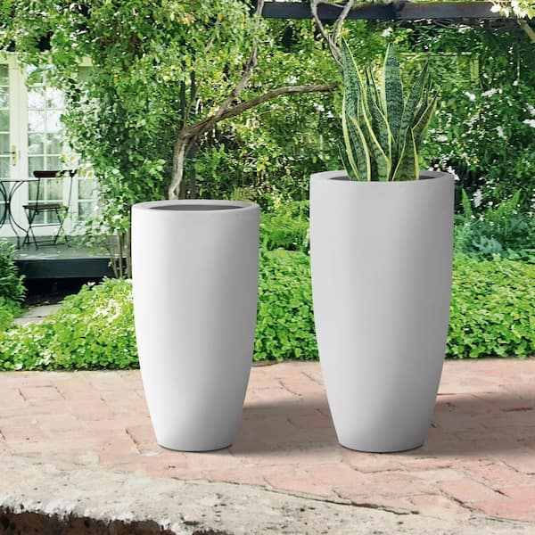 PLANTARA 32 in. and 23.6 in. H Concrete Tall Solid White planter