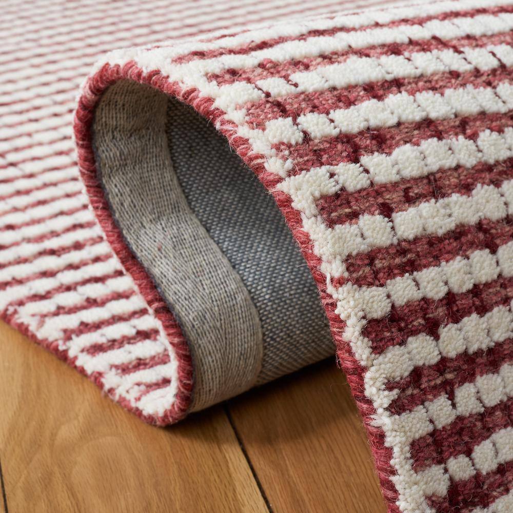 Handmade Red and Ivory Abstract Wool Round Rug, 6'
