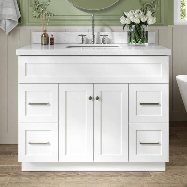 ARIEL Hamlet 43 in. W x 22 in. D x 36 in. H Bath Vanity in White with Carrara White Marble Vanity Top