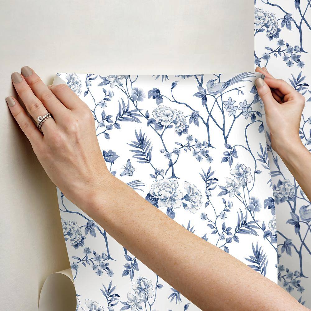 Indigo and White Chinoiserie Garden Peel and Stick Wallpaper