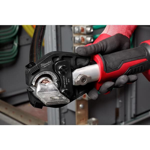 Milwaukee M18 18V Lithium-Ion Cordless FORCE LOGIC 600 MCM