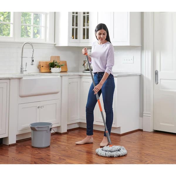 HDX Giant 22 in. Microfiber Wet-Dry Flip Mop with 20% more Microfiber  7014XL - The Home Depot
