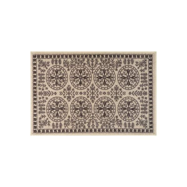 World Rug Gallery Traditional Folk Floral Ivory Cream Power Loomed Indoor 2 ft. x 3 ft. Area Rug