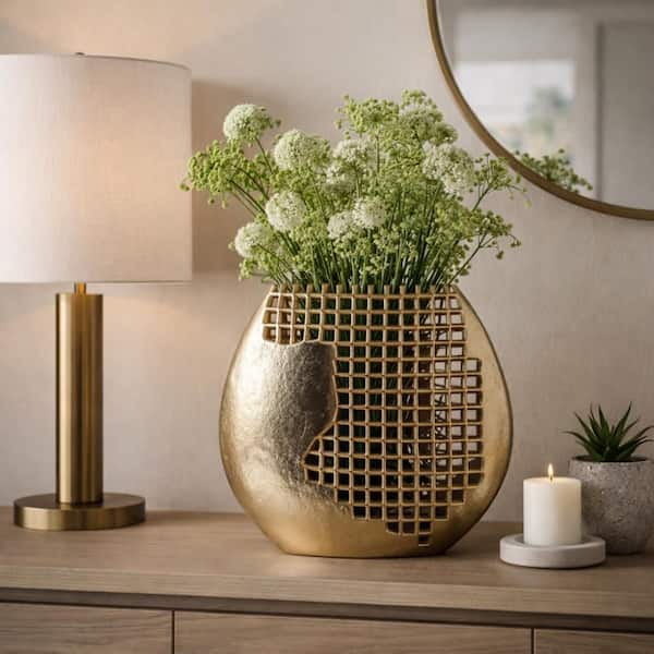 Sagebrook Home 11 x 10 in. Partial Mesh Metal Vase Gold