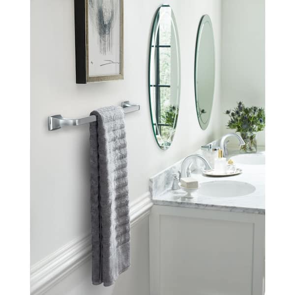 Highland Ridge 24 in. (610 mm) L Towel Bar in Chrome