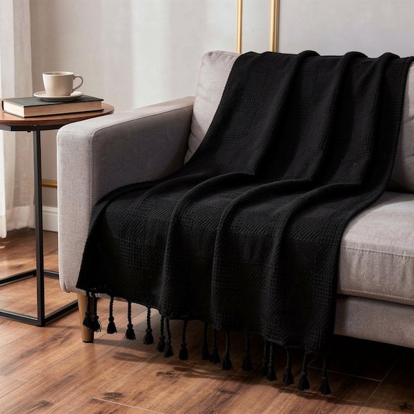 HomeRoots Charlie Black Solid Color Cotton Throw Blanket