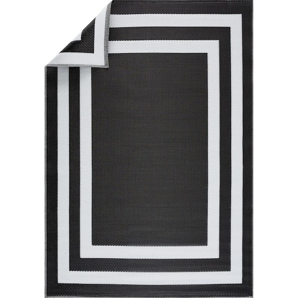 PLAYA RUG Paris Black White 8 ft. x 10 ft. Reversible Recycled Plastic Indoor/Outdoor Floor Mat