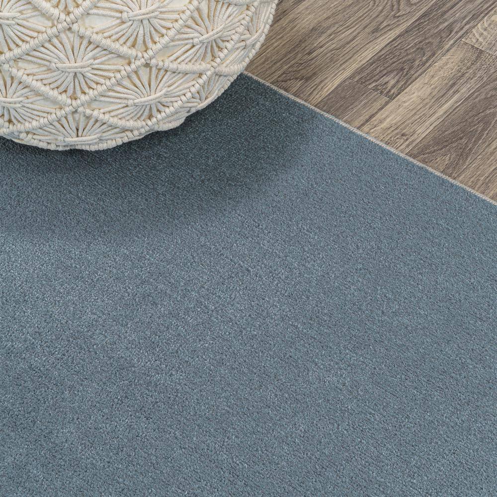 Blue Solid Synthetic 4' x 6' Washable Area Rug