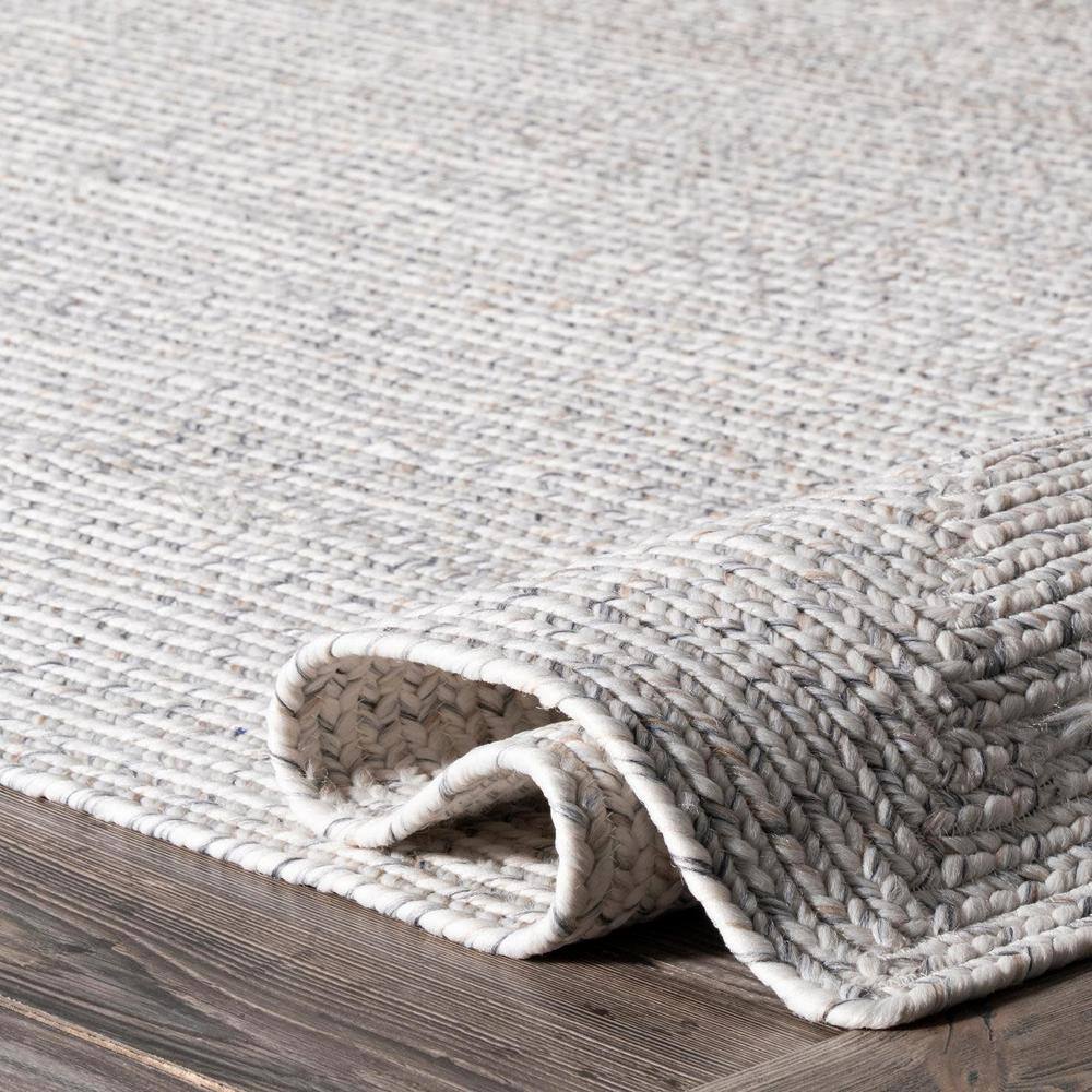 Ivory Braided Synthetic Indoor/Outdoor Runner Rug 31" x 10'