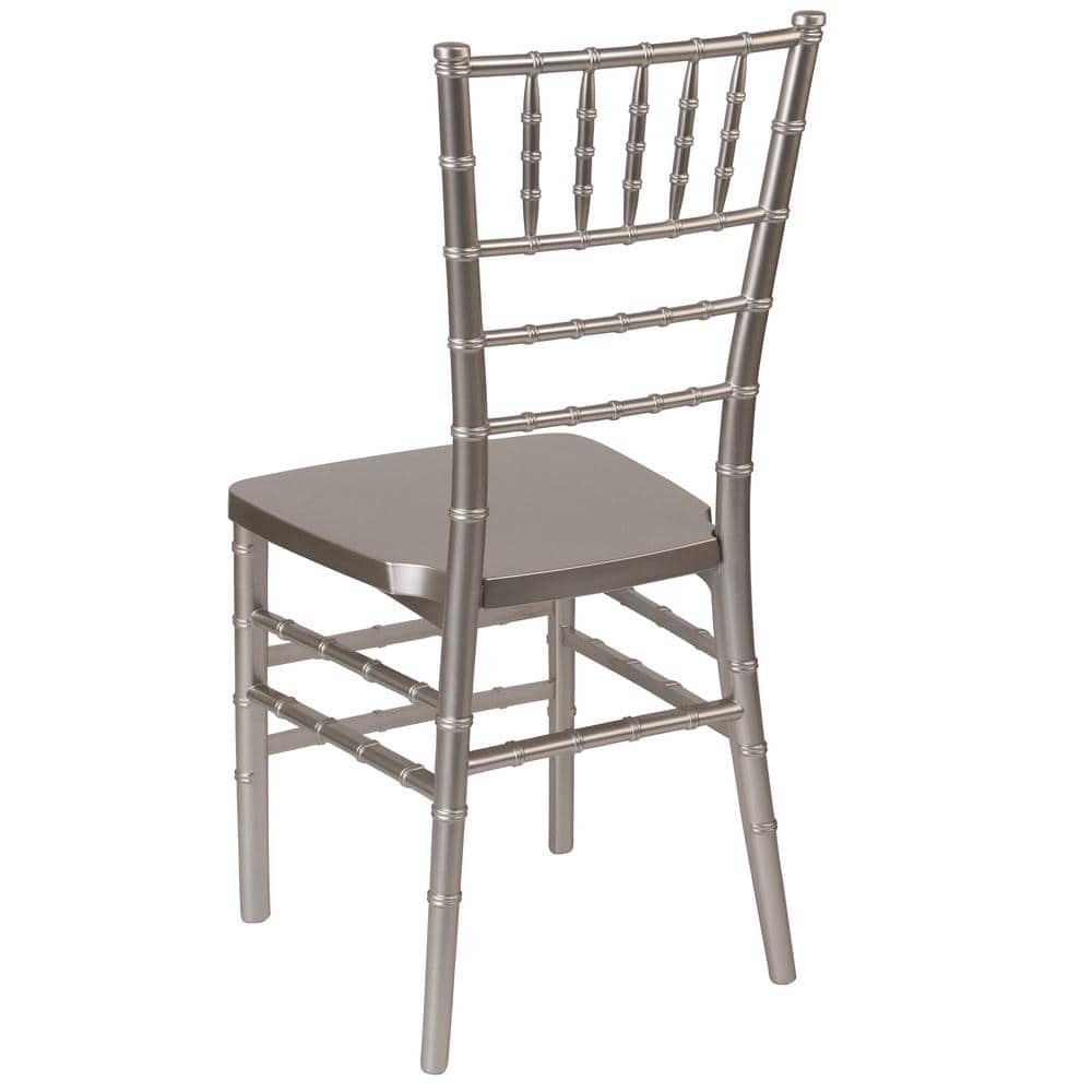 Three-quarter view of a pewter Chiavari chair.