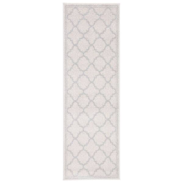 Amherst 2 ft. x 21 ft. Beige/Light Gray Quatrefoil Runner Rug