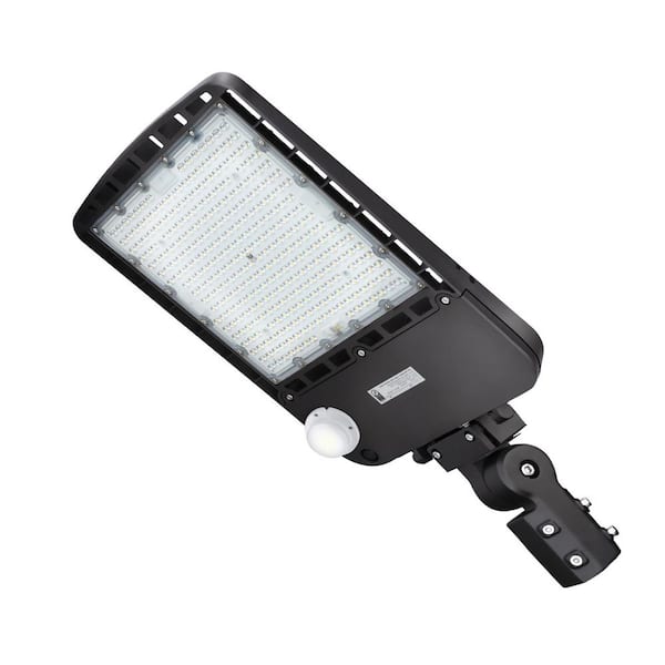 1000-Watt Equivalent Bronze Integrated LED Parking Lot Area Light 200-Watt Slip Fitter Mount 5000K Up to 26000Lumens