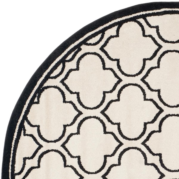 7'9 Round Outdoor Rug-Black/Tan Diamonds