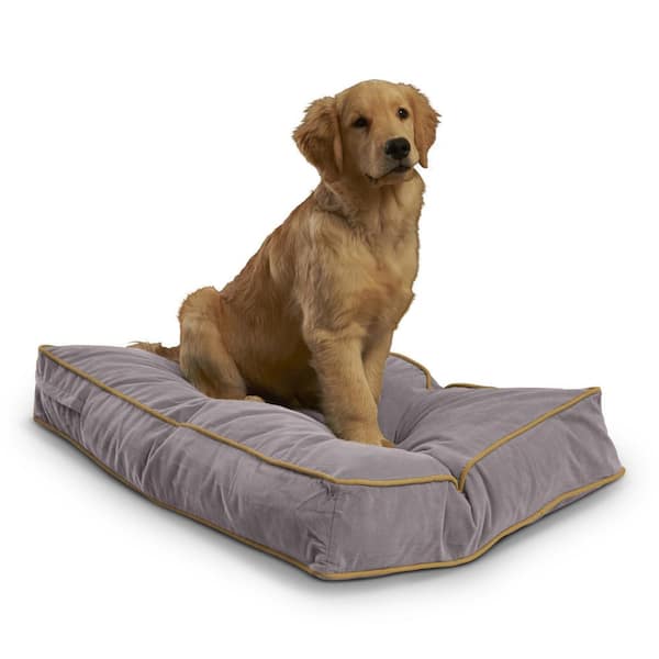 https://images.thdstatic.com/productImages/34a233f4-f95f-4ea4-b699-7c16cf761f23/svn/smoke-happy-hounds-dog-beds-db150s-smoke-c3_600.jpg
