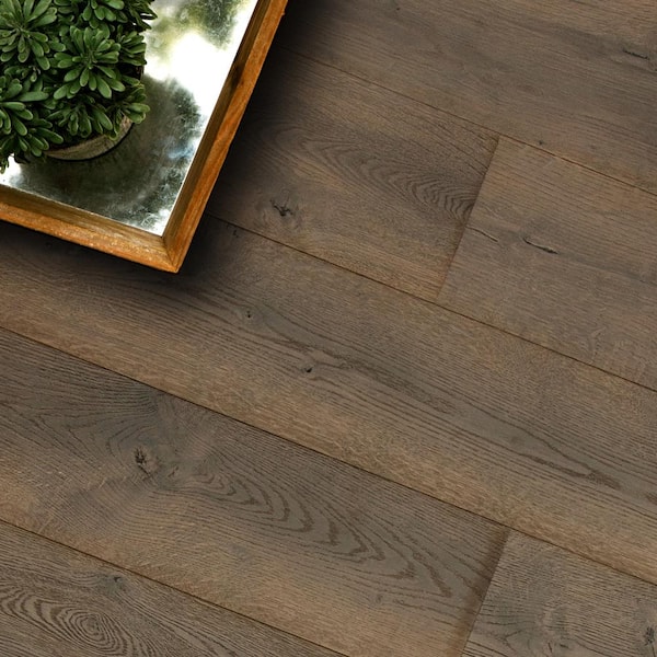 Pergo laminate flooring: tough, beautiful, sustainable floors.