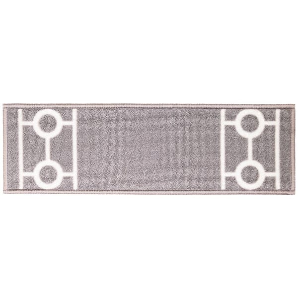 RugStylesOnline Chain Border Custom Size Gray 8.5 in. x 26" Indoor Carpet Stair Tread Cover Slip Resistant Backing (Set of 7)