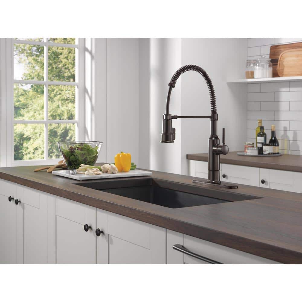 Venetian Bronze Pull-Down Sprayer Kitchen Faucet with Magnetic Docking
