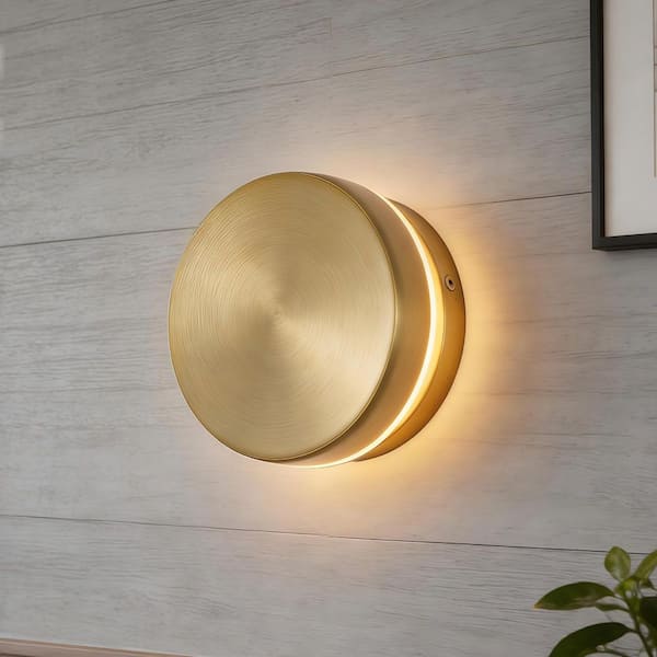 Elon 1-Light 4.7 in. Brass Minimalist LED Wall Sconce with Round Metal Shade