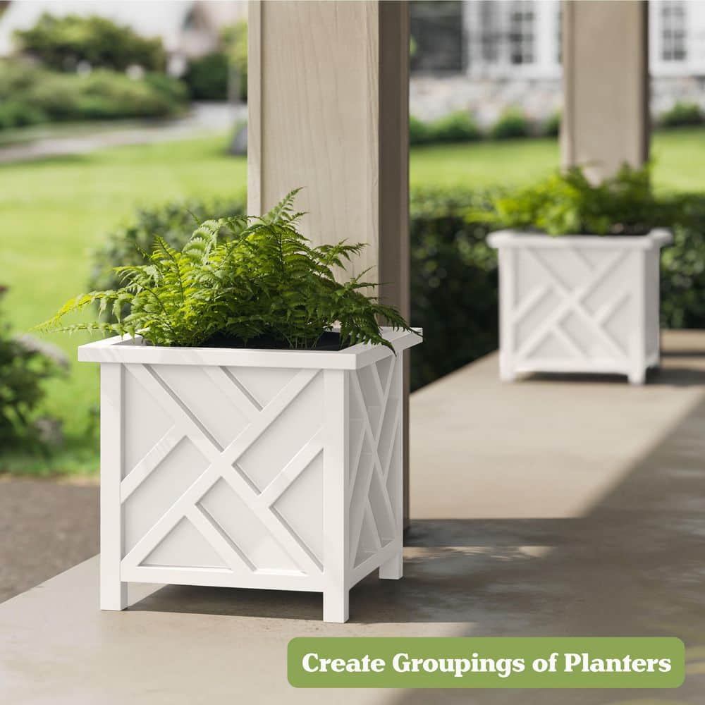 White Polypropylene 15.5-Inch Lattice Design Outdoor Planter Box