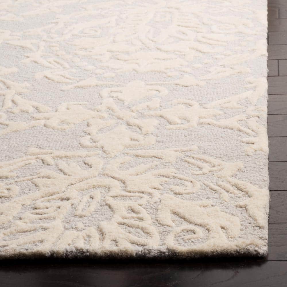 Light Grey and Ivory Floral Wool Tufted Area Rug 5' x 8'