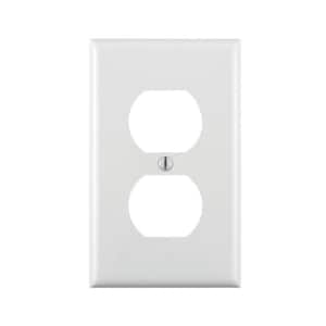 White 1-Gang Duplex Outlet Wall Plate (1-Pack)