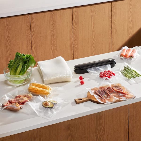 Vacuum Sealer Bags, 200-Pieces 8 x 12 In. Durable Seal Bags Non-BPA Food Grade Seal A Meal Freezer Bags Vac Sealing Bag