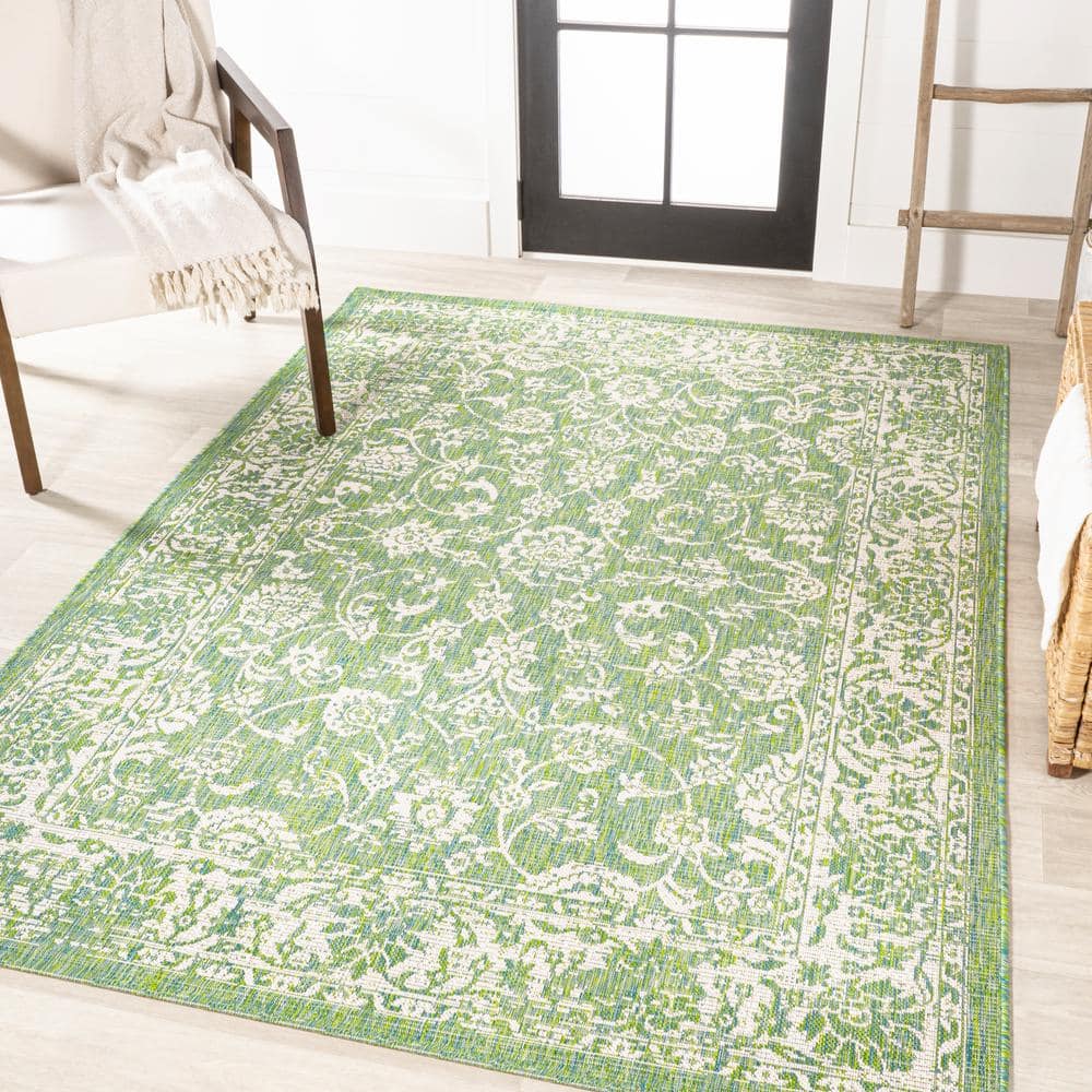 9' x 12' Green and Cream Floral Synthetic Rectangular Area Rug