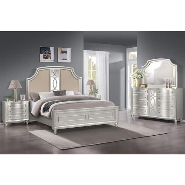 New Classic Furniture Reflections 5-Piece Silver Wood King Bedroom Set (B/Dr/Mr/2Ns)