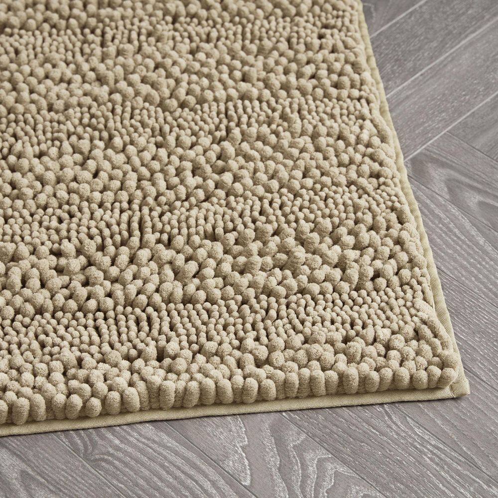 Tan Chenille Non-Slip Bath Mat with TPR Backing
