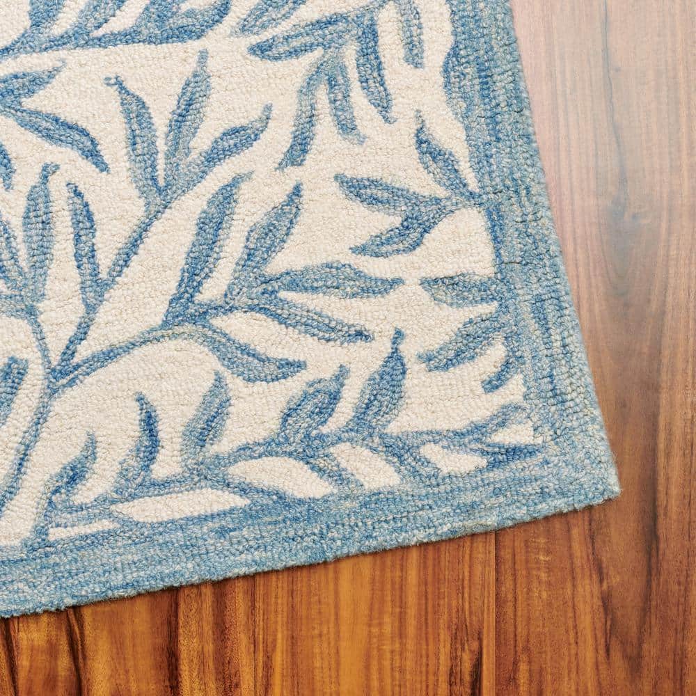 Ivory and Blue Hand-Tufted Wool Rectangular Area Rug, 8' x 10'