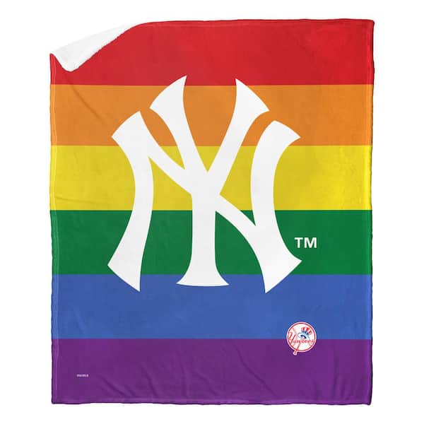 THE NORTHWEST GROUP MLB Yankees Pride Series Silk Touch Sherpa Multicolor Throw