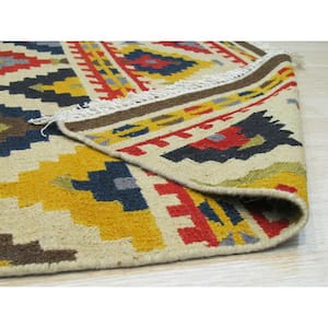 Ivory 9 ft. x 12 ft. Traditional Geometric Handwoven Wool Kilim Area Rug