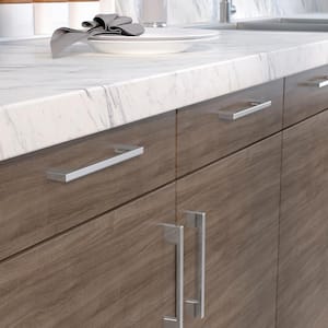 Armadale Collection 5 1/16 in. (128 mm) Chrome Modern Rectangular Cabinet Bar Pull