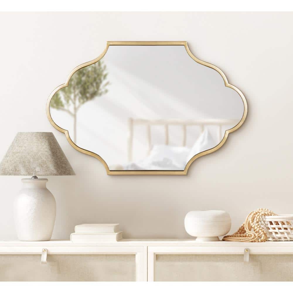 Elegant Scalloped Edge Rectangular Wall Mirror in Gold Finish