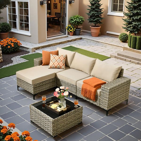 5-Piece Gray Wicker Outdoor Sectional Set Patio Conversation Seating Sofa Set with Beige Cushion for Backyard