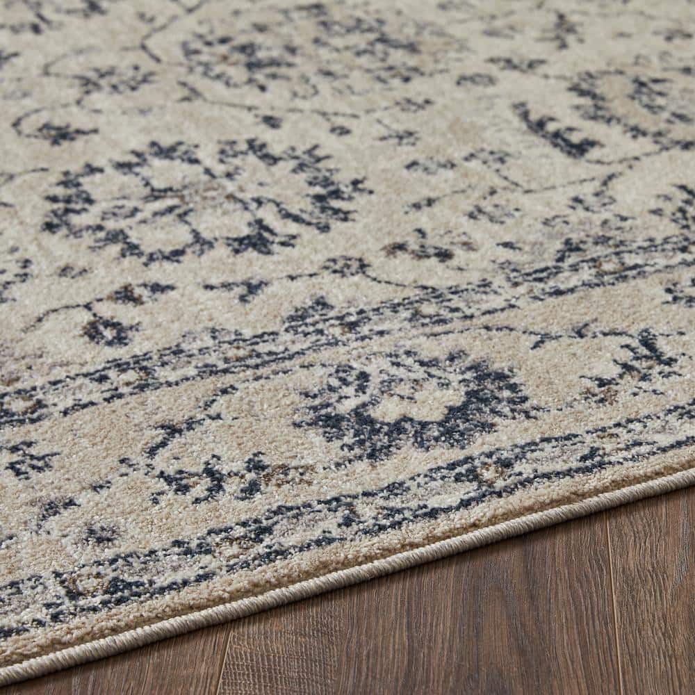 Gray and Ivory Floral Synthetic 4' x 6' Area Rug