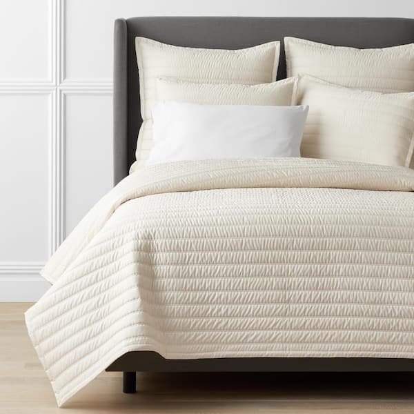 The Company Store Legends Hotel Wrinkle-Free Ivory Striped King Cotton Sateen Coverlet
