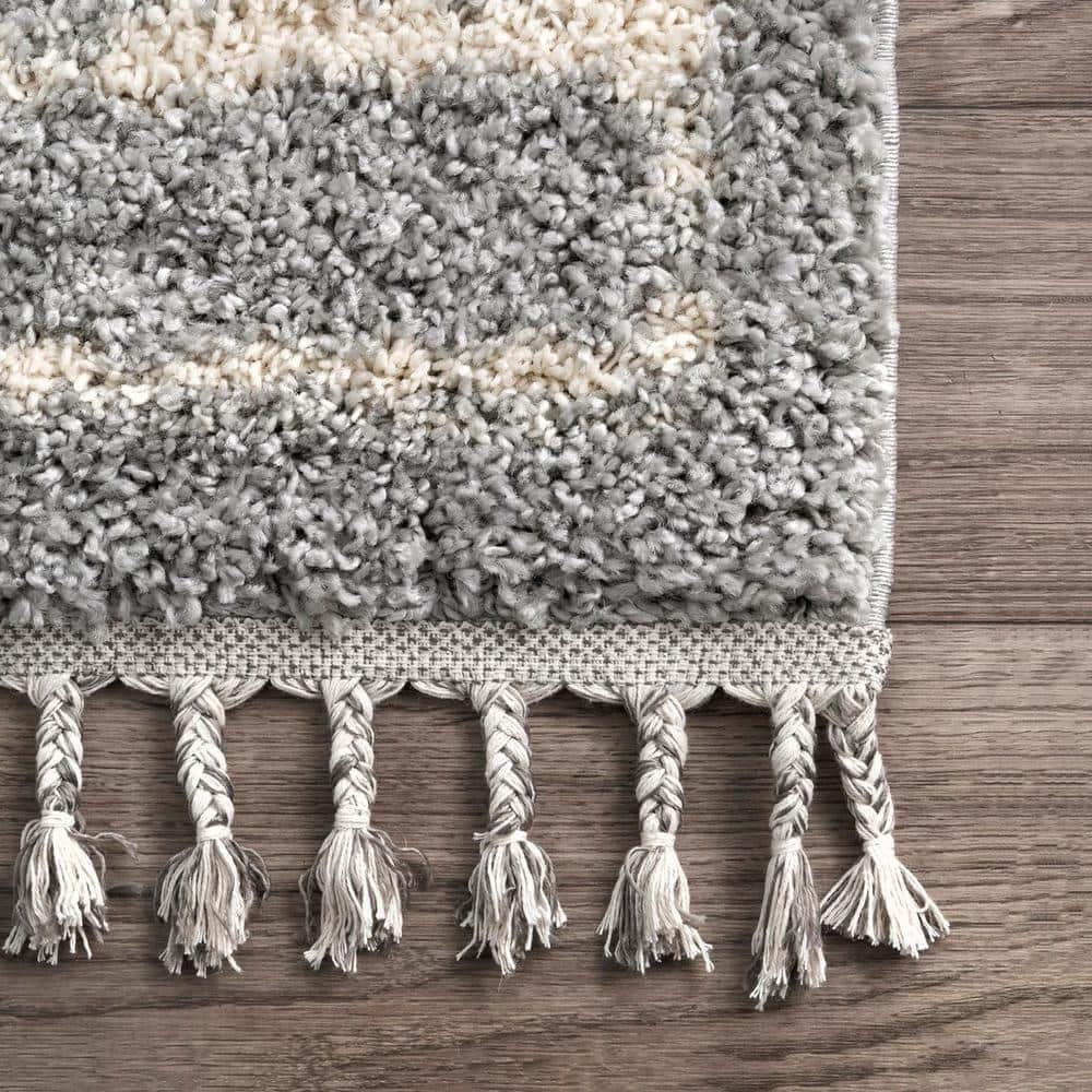 37" Braided Gray Round Shag Synthetic Area Rug