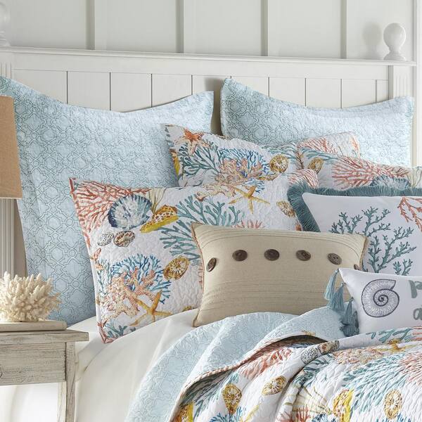 The bay outlet pillow cases