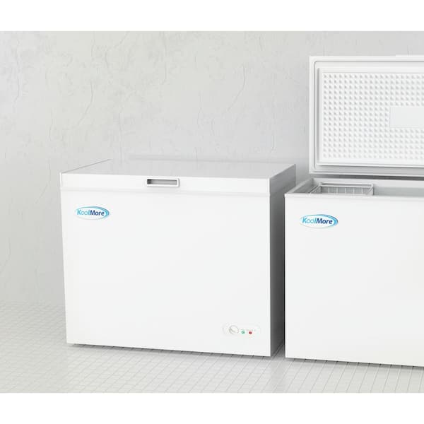 https://images.thdstatic.com/productImages/35b27b95-36a1-48c0-b367-cd4babd10811/svn/white-koolmore-commercial-freezers-krcf-37-fa_600.jpg