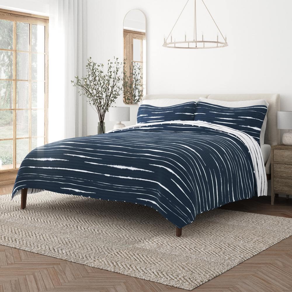 Navy and White Reversible Microfiber Full Quilt Set