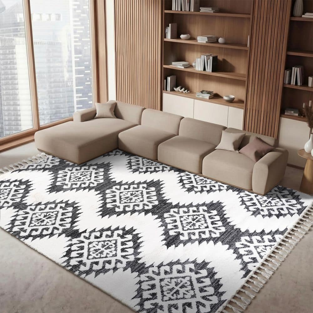 SAFAVIEH Moroccan Tassel Shag 7 ft. x 7 ft. Square Dark Gray/Ivory