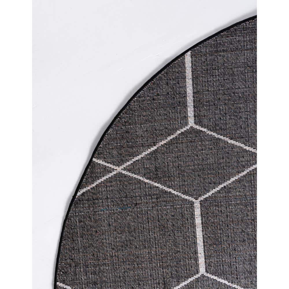 5' Round Black and Ivory Trellis Synthetic Area Rug