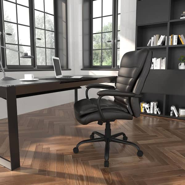 https://images.thdstatic.com/productImages/35cb6510-b60d-47d4-9a4b-57b86d7913ea/svn/black-boss-office-products-executive-chairs-b991-cp-31_600.jpg