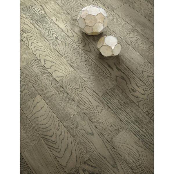Shaw Rodeo Drive Coach White Oak 1/2 in. T X 5 in. W Tongue and Groove Engineered Hardwood Flooring (27.9 sq.ft./case)