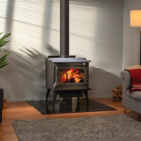 Vogelzang 800-sq ft Heating Area Firewood and Fire Logs Wood Stove at