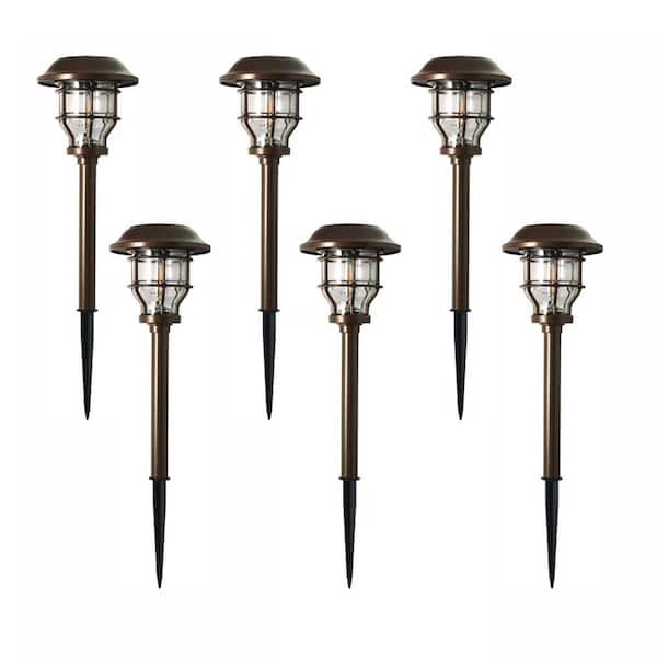 Winsome House WH094 Traditional Solar Post Lights - Set of 2